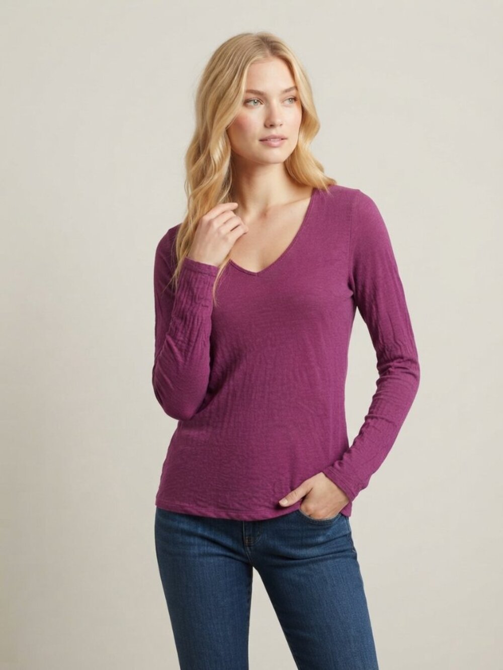 2/$30 TAHARI Long Sleeve V-Neck Tee Magenta Medium #A4773
